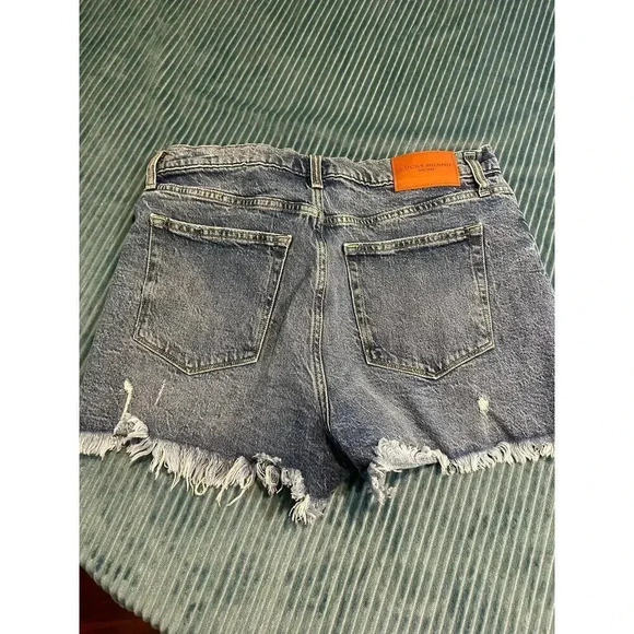 Lucky Brand Women's Distressed Button-Fly Denim Shorts - Size 12/31 - Picture 4 of 4